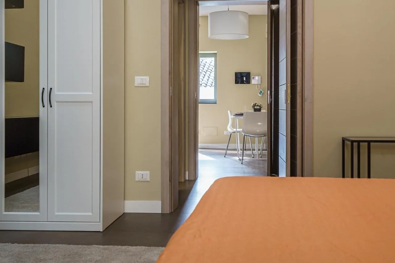 Holiday In Home Suite Archimede Catania 0*,