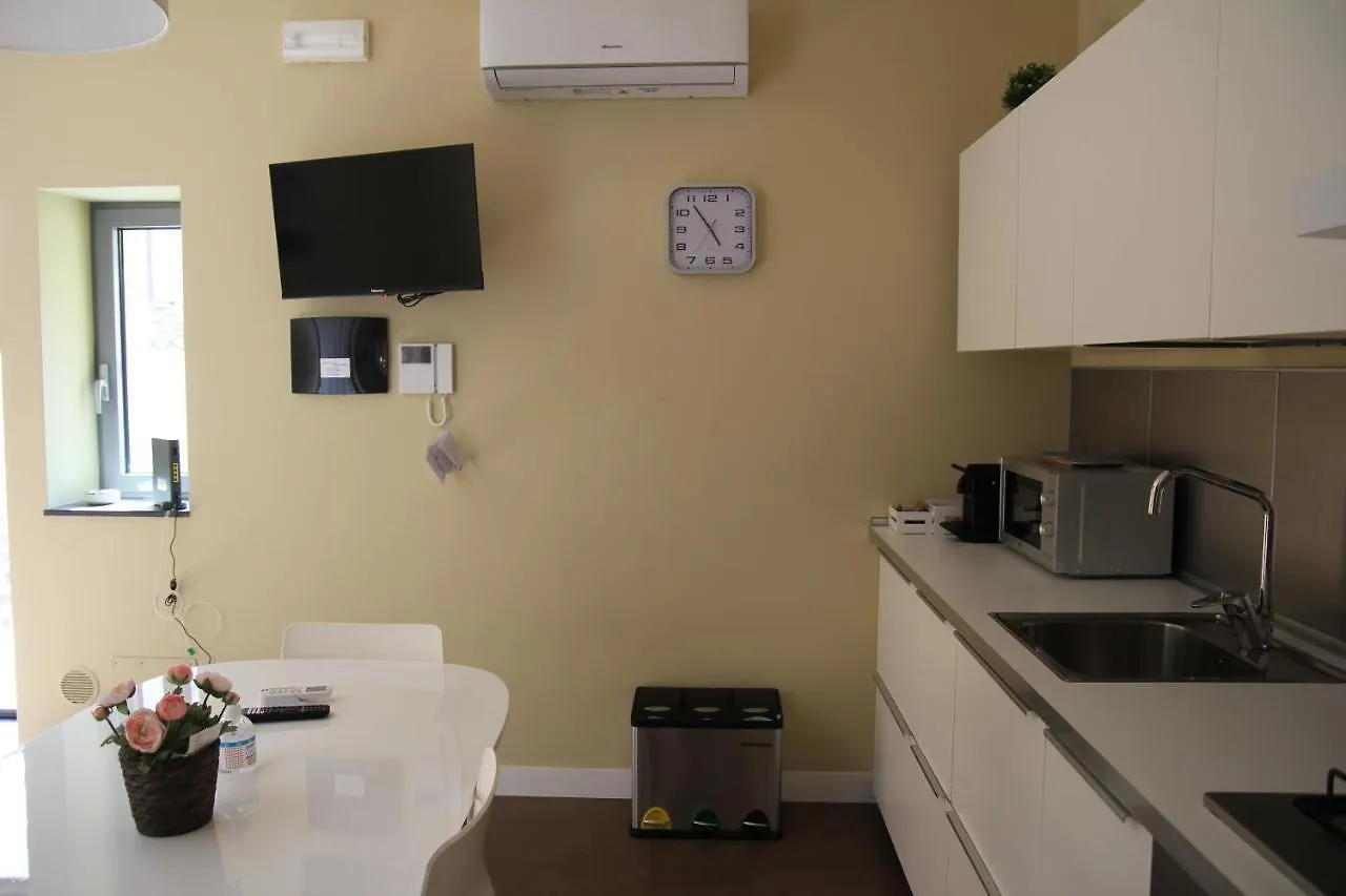 Holiday In Home Suite Archimede Catania 0*,