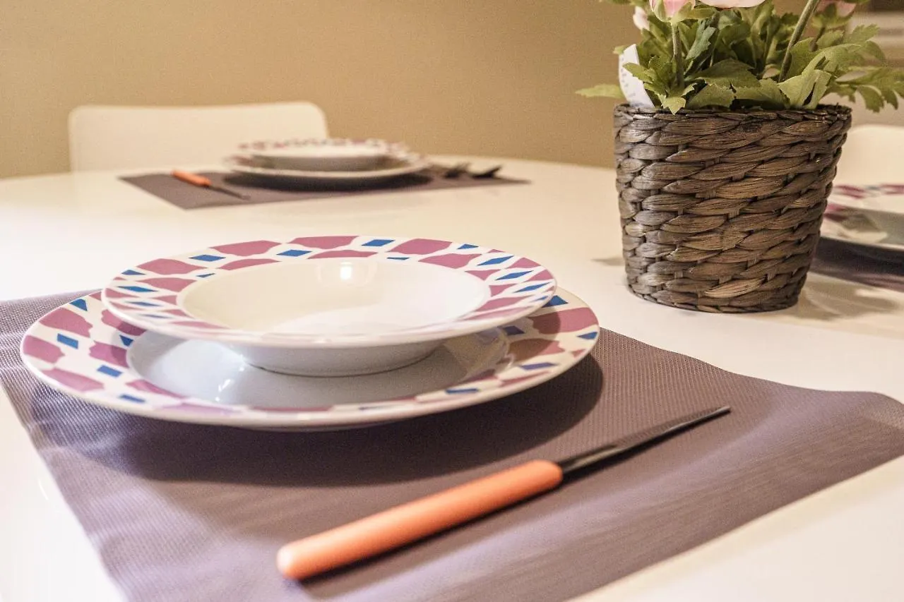 Holiday In Home Suite Archimede カターニア アパート
